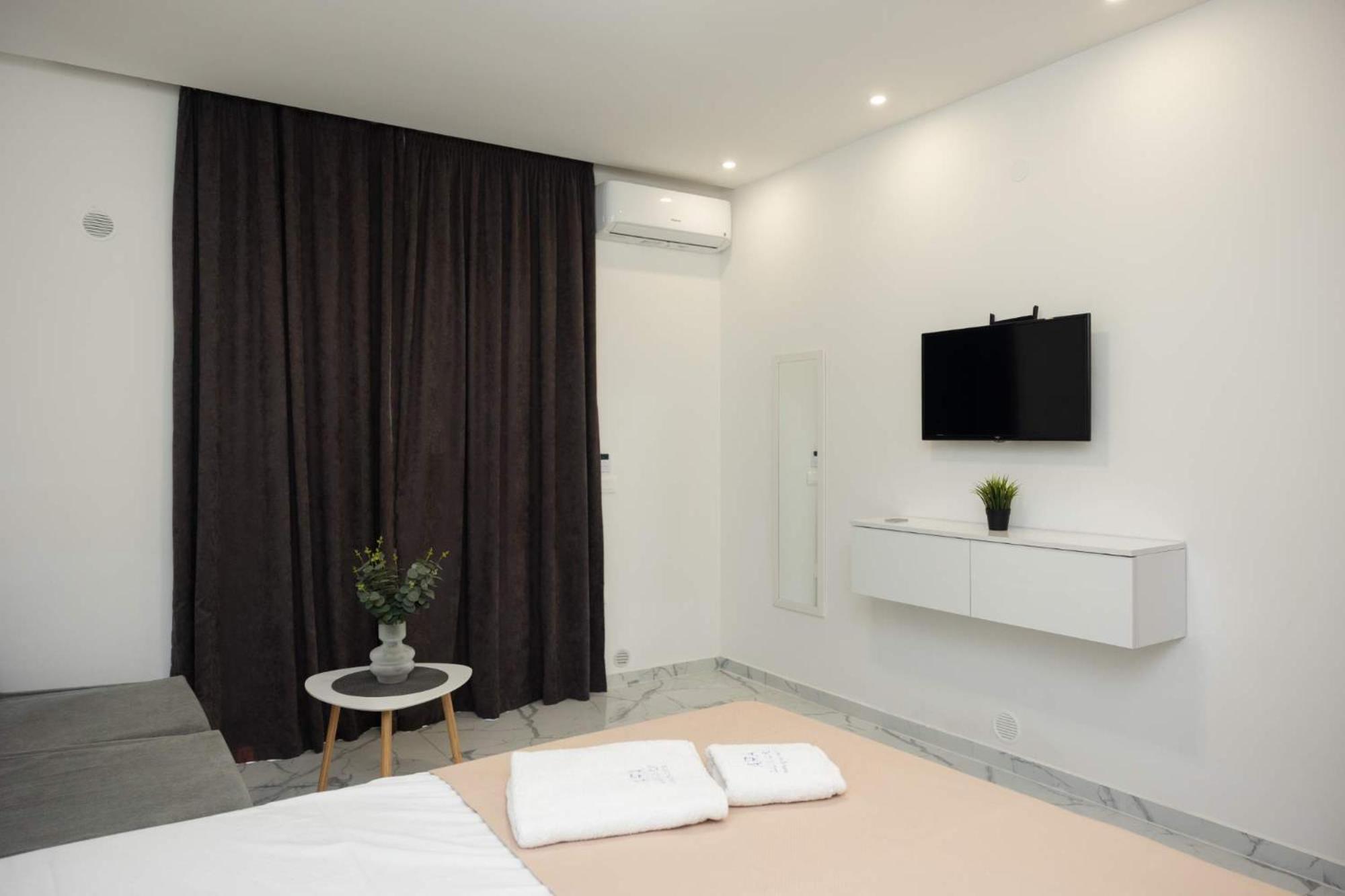 Avgerinos Apartments Полихроно Экстерьер фото